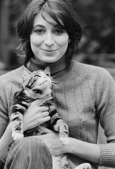 7 of Anjelica Huston’s most iconic outfits