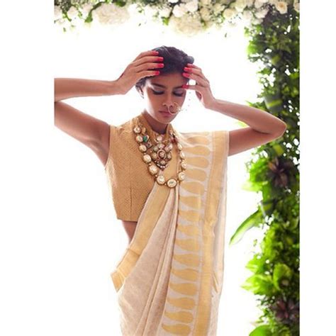 modern meets tradition  ways  drape  sari indian attire indian