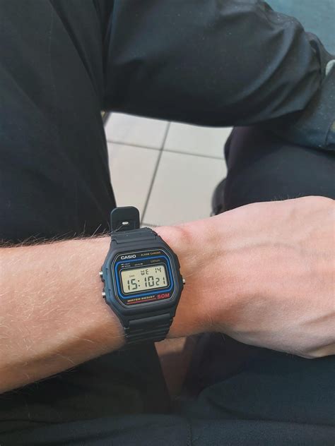 [Casio W-59] bought my first watch this week : r/Watches