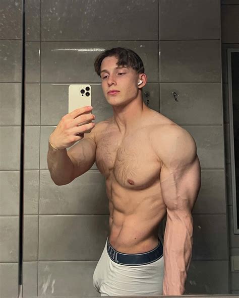 the genetic hierarchy on Tumblr