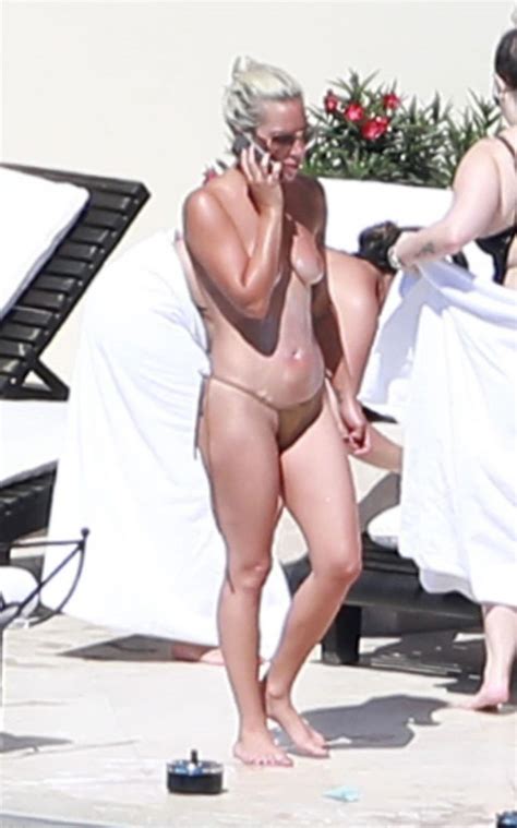 lady gaga nude topless  mexico  fappening
