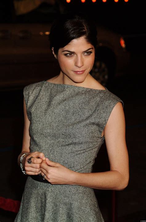 Selma Blair - Aaron Hollis