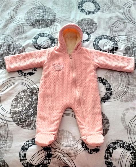 Продам красивый комбенизон "bumbonici"