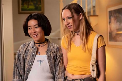 Hulu's ‘PEN15’ Review: I Wish Every Teen Girl Would Watch This Show