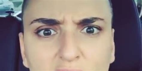 Il video di Arisa contro chi la insulta per il nuovo look attira ...