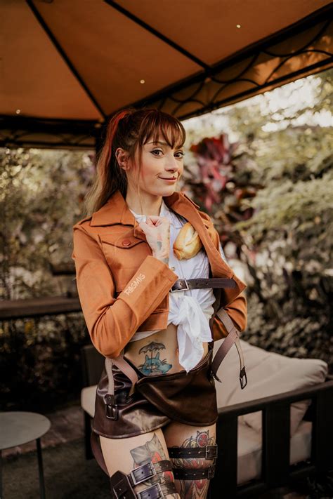 Sasha from Attack on Titan by RAGMIG : r/CosplayNation