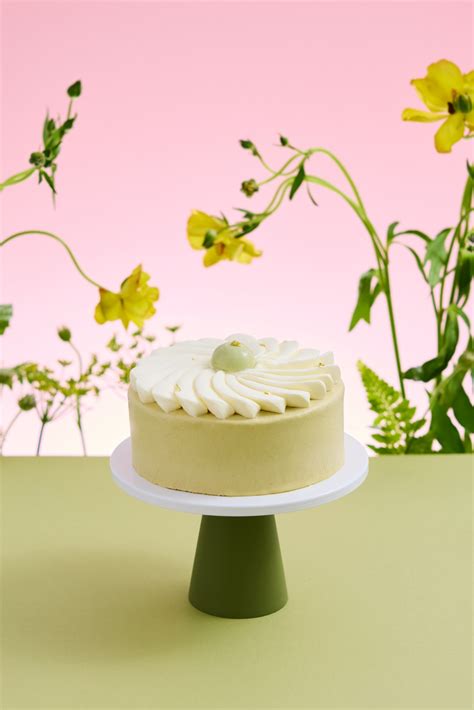 LUNA Patisserie - Send Love, LUNA, and Stories with #lunacakesg