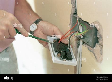 13 amp socket hi-res stock photography and images - Alamy