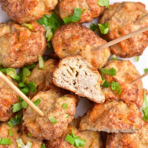 Keto Sausage Balls (5 Ingredients!) - The Big Man's World