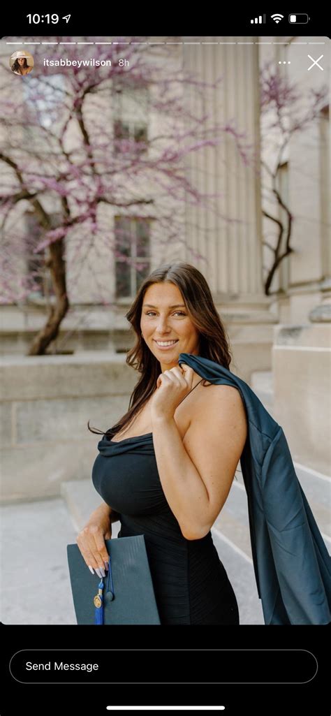 Graduation : r/2busty2hide