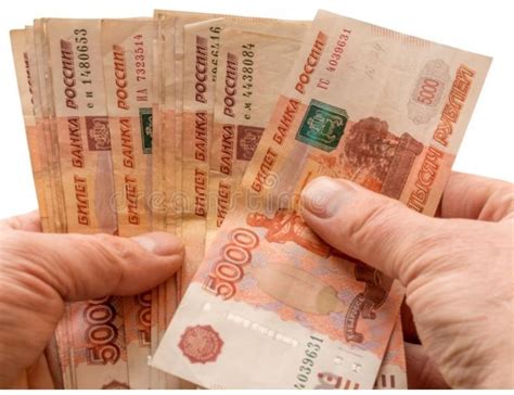 Почему пенсии в России такие маленькие?