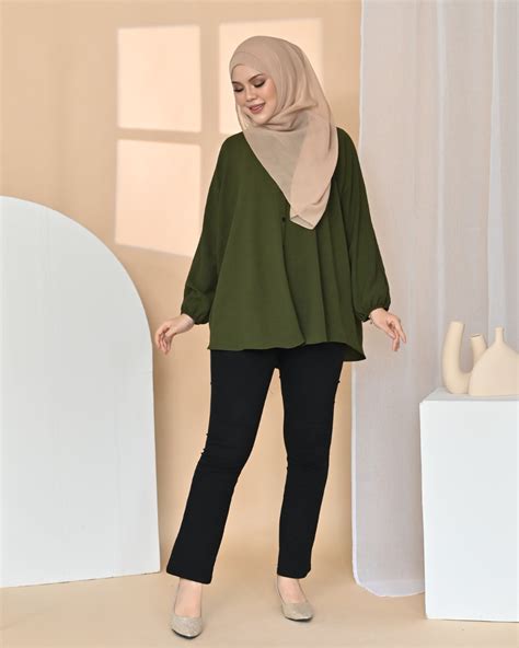 Alya Top Button Plain – Qabeela