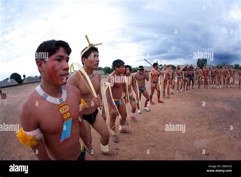 Xingu women hi-res stock photography and images - Alamy