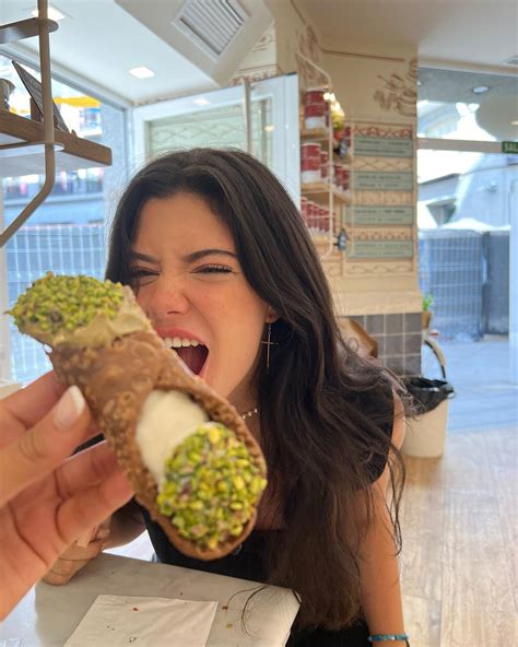 Vanessa.rhd (@vannibunny26) • Instagram photos and videos