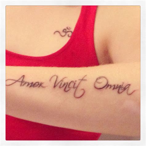 Amor Vincit Omnia Tattoo