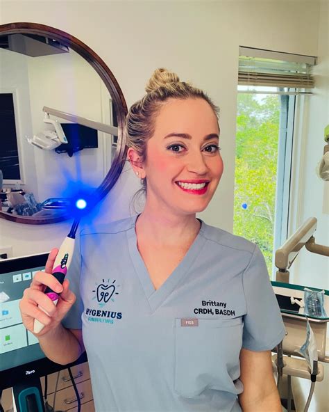 Brittany Simon (@brittanyhygenius) • Instagram photos and videos