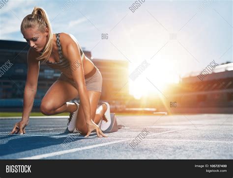 Female Sprinter Track Image & Photo (Free Trial) | Bigstock