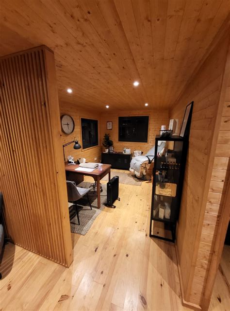 Log Cabin Therapy Rooms - in Kenilworth, England United Kingdom- listed