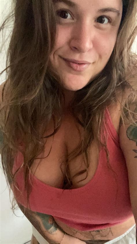 tatted bbw milf stoner with a flirtatious soul : r/LoveBBWs