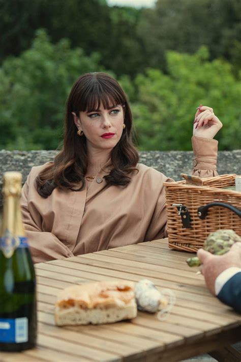 los caballeros serie de netflix reparto sinopsis  estreno vogue