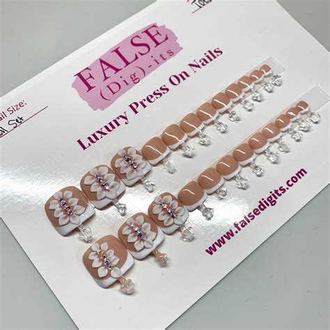 Full Set: Floral Bling Nude Frenchie Toenails – False Digits