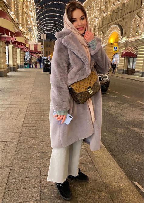 Pin by Dasha Checherova on Стильные наряды | Winter outfits, Lookbook ...