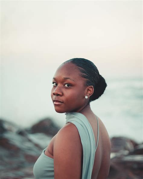 Jéssica Salgueiro | Neste ensaio ao nascer do sol, buscamos capturar a