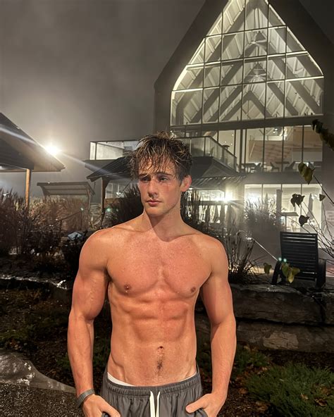 Matthew Lee (@matthewlee_157) • Instagram photos and videos