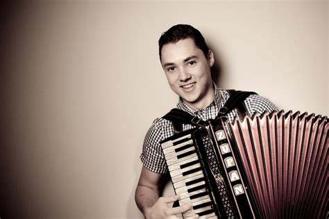 Dominik Live | eventpeppers