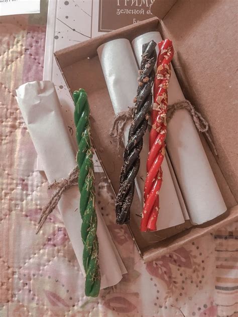 Свечи с травами. Скрутки свечей. | Meditation candles, Gifts, Candles