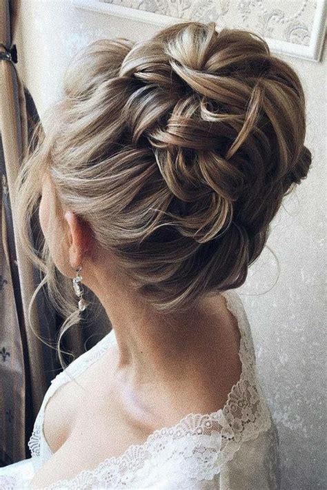 Pin on Frizura | Medium hair styles, Unique wedding hairstyles, Wedding ...