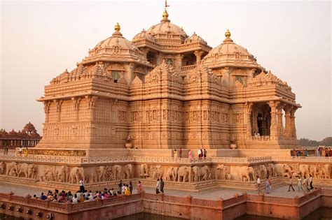 famous   visit temples  india detailed list  hindu temple