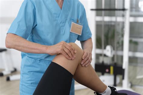 Managing Swelling After Knee Replacement: Expert Tips and Techniques