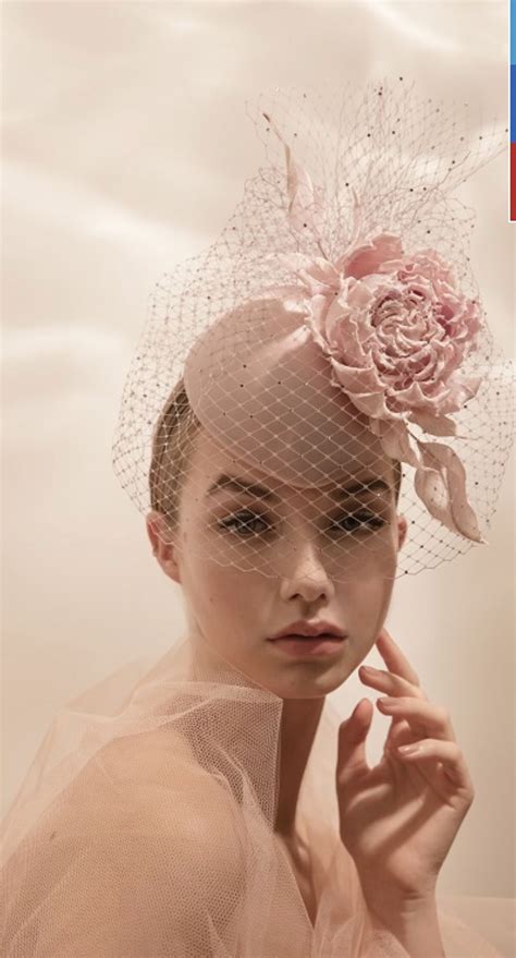 Fascinator | Fascinator hats wedding, Fancy hats, Wedding hats