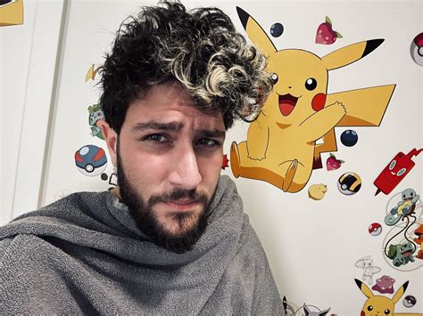 GamesCage 🎄 Hype Guy on Twitter: "@DeputyARUUU I’m inside your house