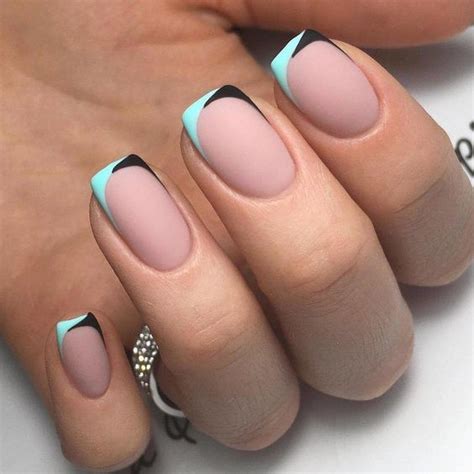 Krótkie paznokcie w modnej odsłonie - TOP 16 inspiracji - ModnePazurki.pl