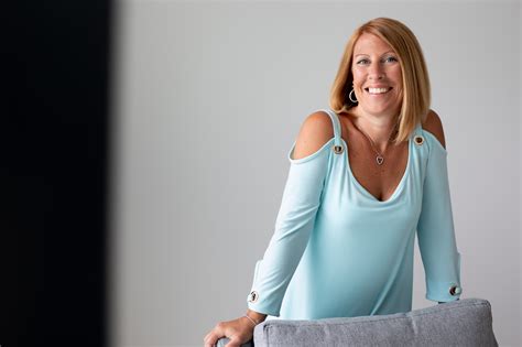 Nicole Musgrave : RE/MAX Masters Realty : Home