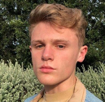 Ryan Trahan Height, Weight, Age, Girlfriend, Biography, Family & More