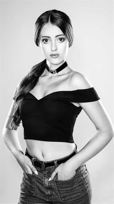 2160x3840 Chloe Rose Sony Xperia X,XZ,Z5 Premium ,HD 4k Wallpapers