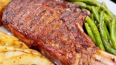 Cooking with Chef Bryan - Grilling Steak Perfection