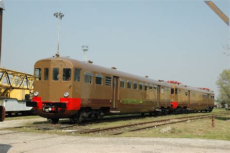 ALe 880/ALe 883/Le 883 - ALe 883.007 + Le 883.001 - FotoFerrovie.Info