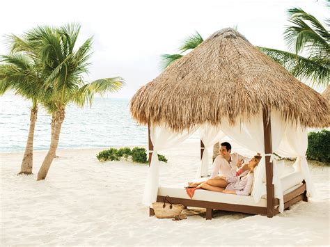 Honeymoons and Anniversaries | Excellence Experiences | Excellence