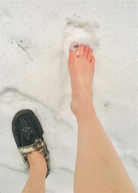 I guess winter isn’t quite over in YYC 🥶 : r/FeetToesAndSocks