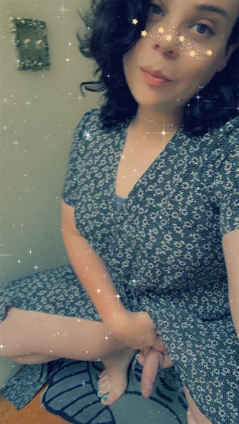 Silly dress keeps opening up at the worst times 🤭 : r/TRANSnFEMBOYS