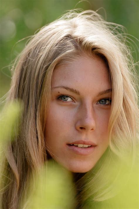 Krystal Boyd : Krystal Boyd 6827280 / Watch videos, rate and checkout