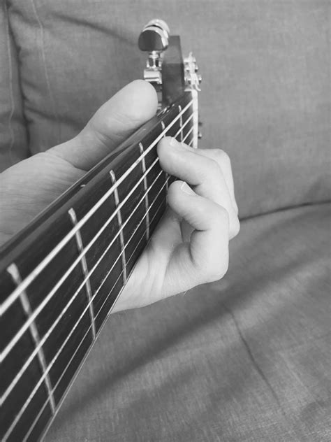 wrong palm  acoustic guitar improve  technique  guitar