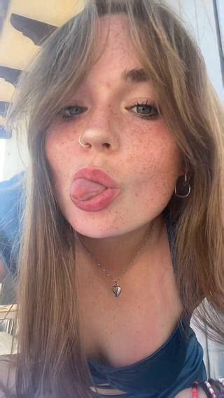 Beaux Asmr : r/MoreSexyASMRGirls