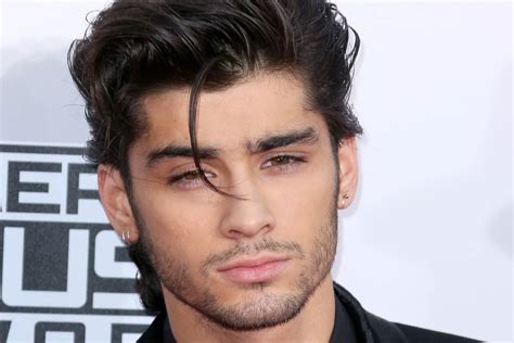 zayn malik de uma forma ou de outra olhos azuis zayn  blue eyes