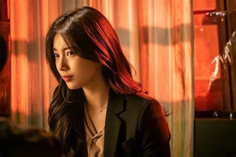 suzy reveals   scenes  vagabond   series