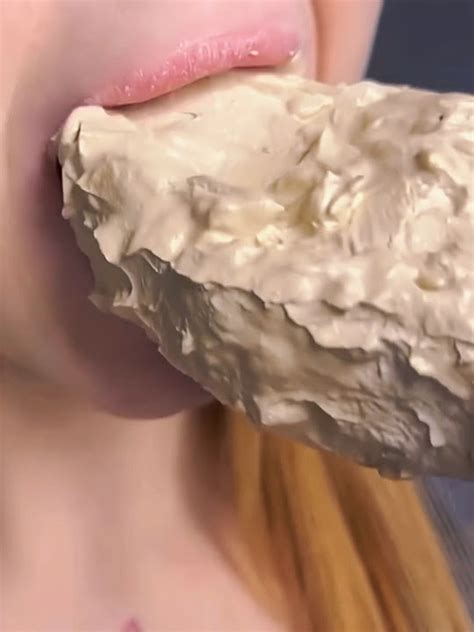 Мел в нежной пасте из глины 🤤 - YouTube